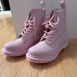 Dr. Marten Women's 1460 Pascal Boot - NEVER WORN
